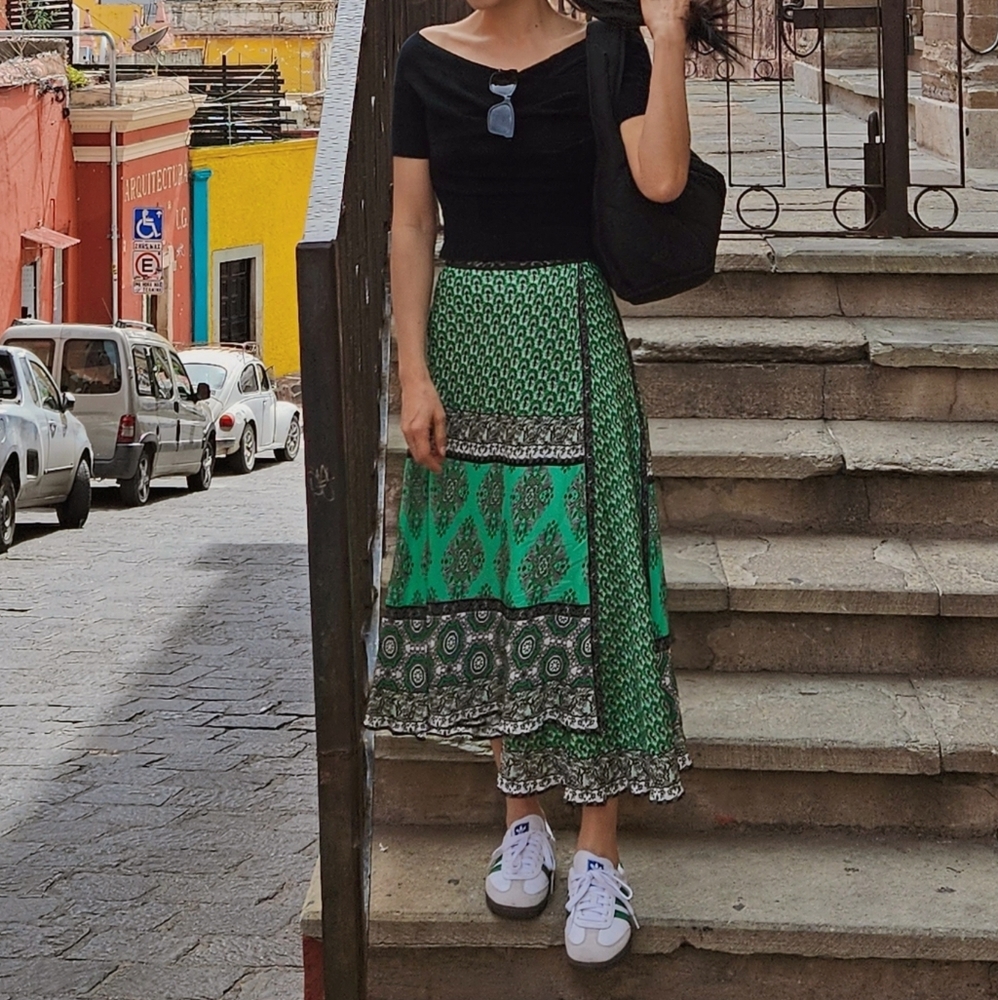 Alice+olivia silky skirt